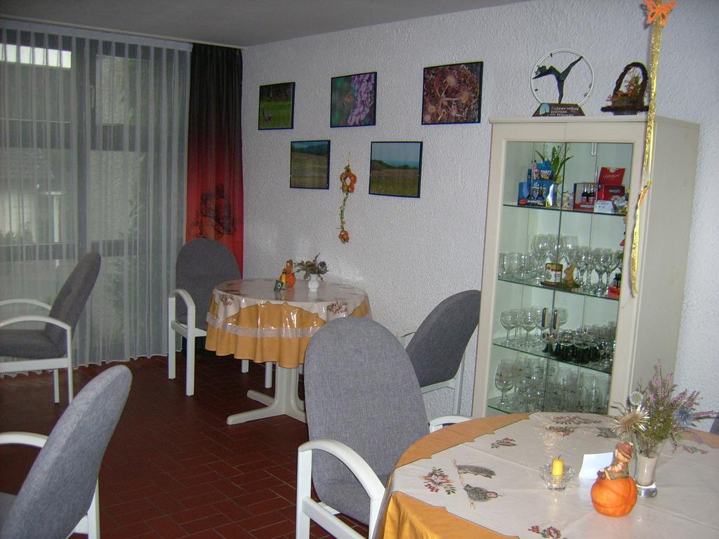Gaestehaus Hochrhoenblick Schönau an der Brend Værelse billede