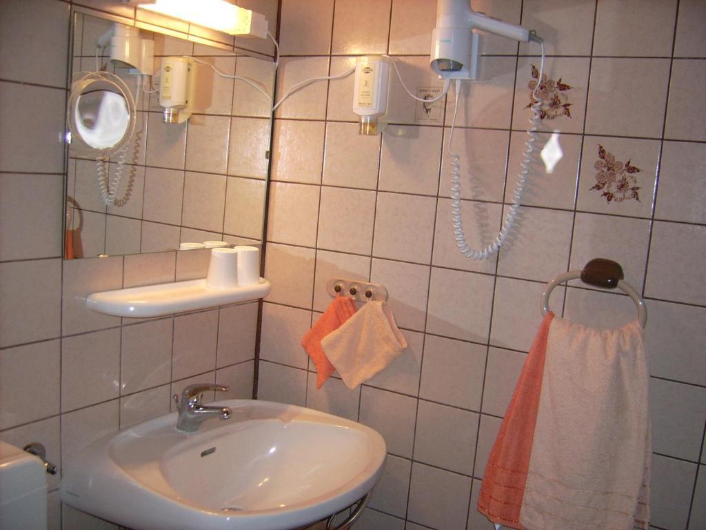 Gaestehaus Hochrhoenblick Schönau an der Brend Eksteriør billede